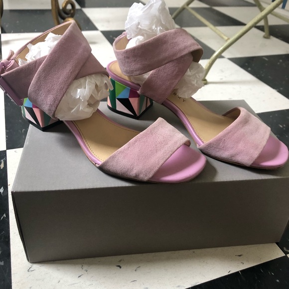 Katy Perry Margot Strappy Purple Sandals (run big) - Picture 2 of 16